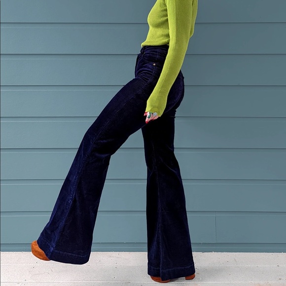 ๐ Rollaโs Eastcoast Corduroy Flares in Midnight Navy - Picture 10 of 15